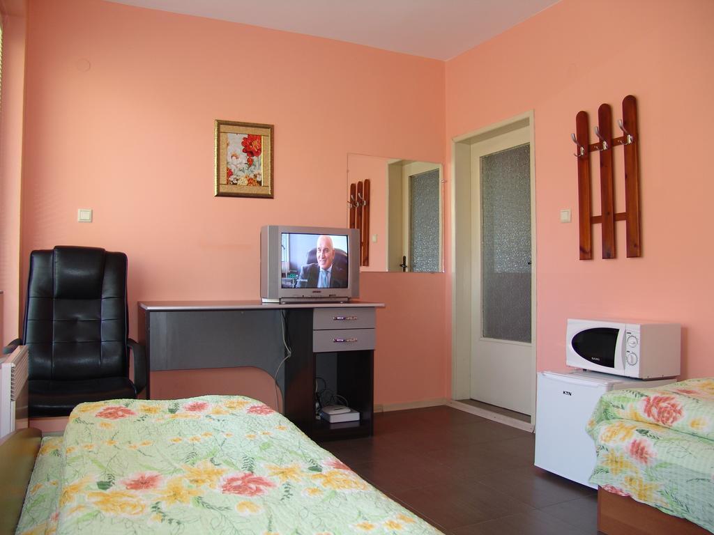 Our Home Guest Rooms Veliko Tarnovo Bilik gambar
